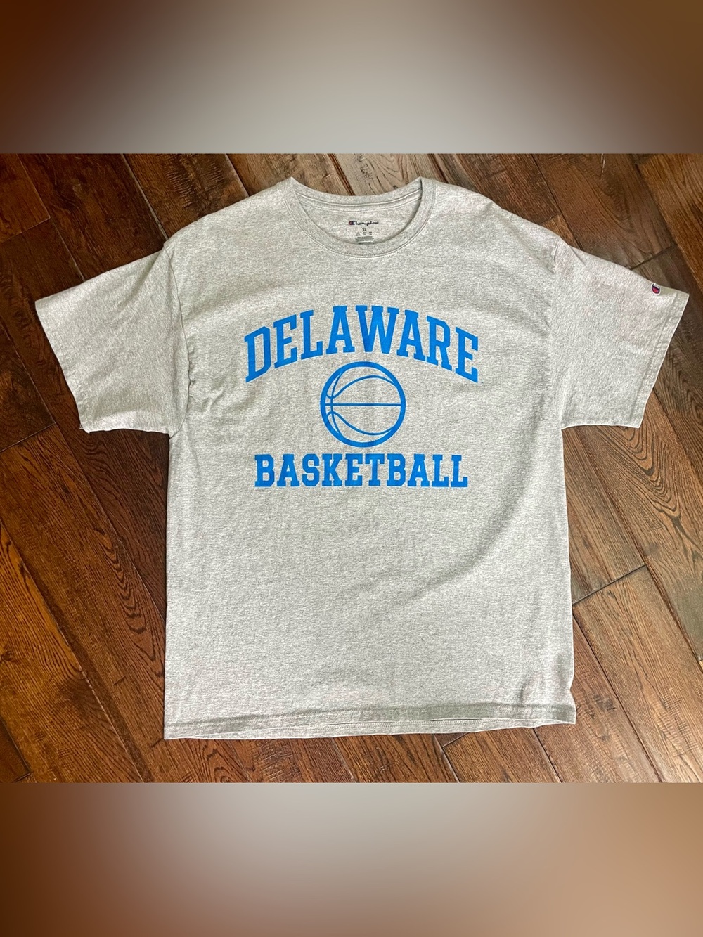 Delaware Basketball Tee 🏀 XL - Picture 5 of 7